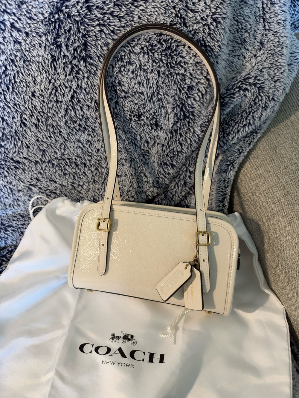 Coach Swing Zip 20 patent leather